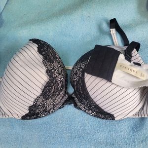 Livi 44DD Black and White bra